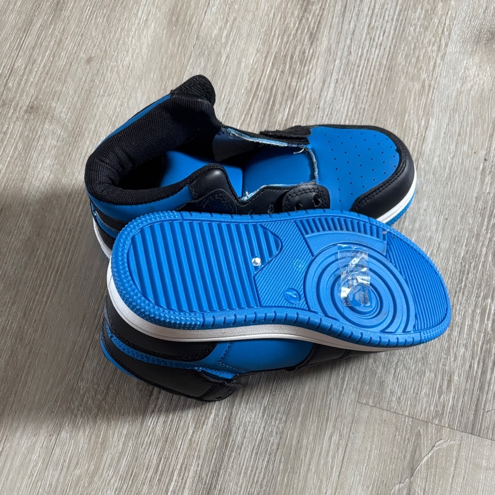 Ukids‎ Kids Blue and Black Casual Sneakers
